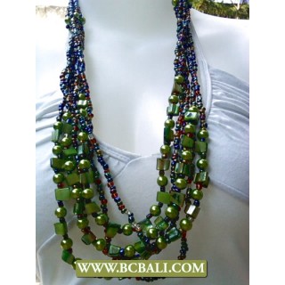 Green Pearls and Shells Necklaces Fashion Beaded